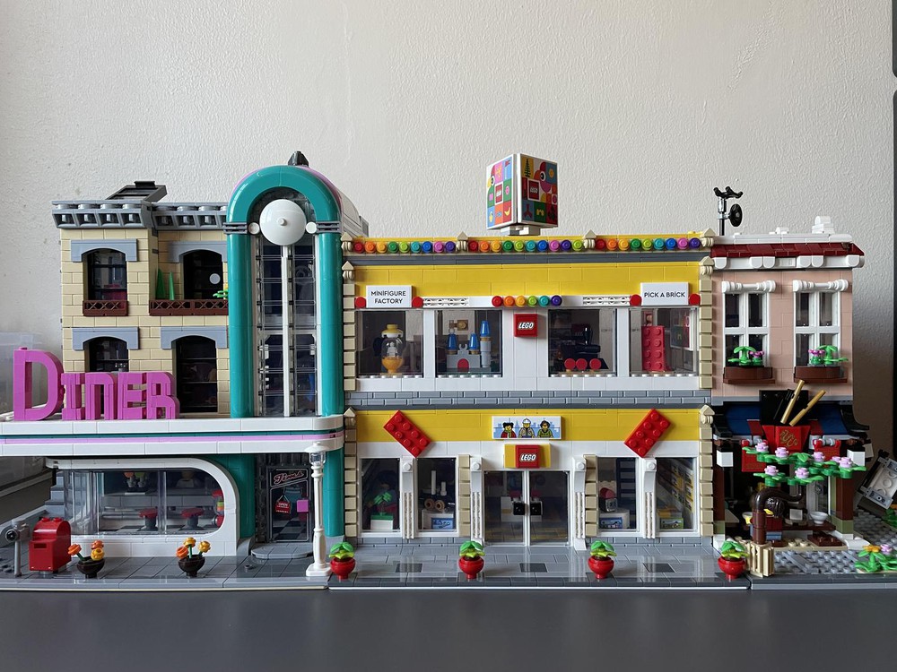 Lego Moc Lego Store Modular Alternate Build Of 3x40574 By Re Bricked Rebrickable Build With Lego 7755