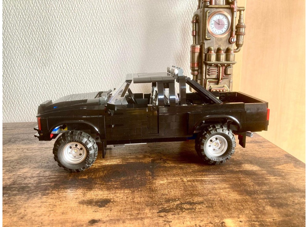 LEGO MOC-169380 Back To The Future 1985 Toyota SR5 Xtra Cab by