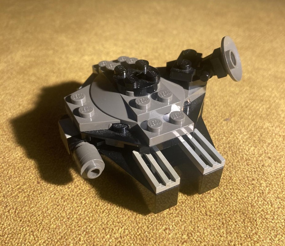 LEGO MOC-170133 Minature millennium falcon (2004) by linardslieklego ...