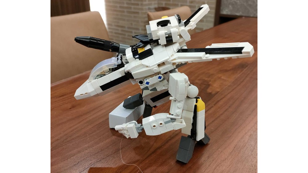 LEGO MOC Macross VF 1S Valkyrie by engura Rebrickable Build with LEGO