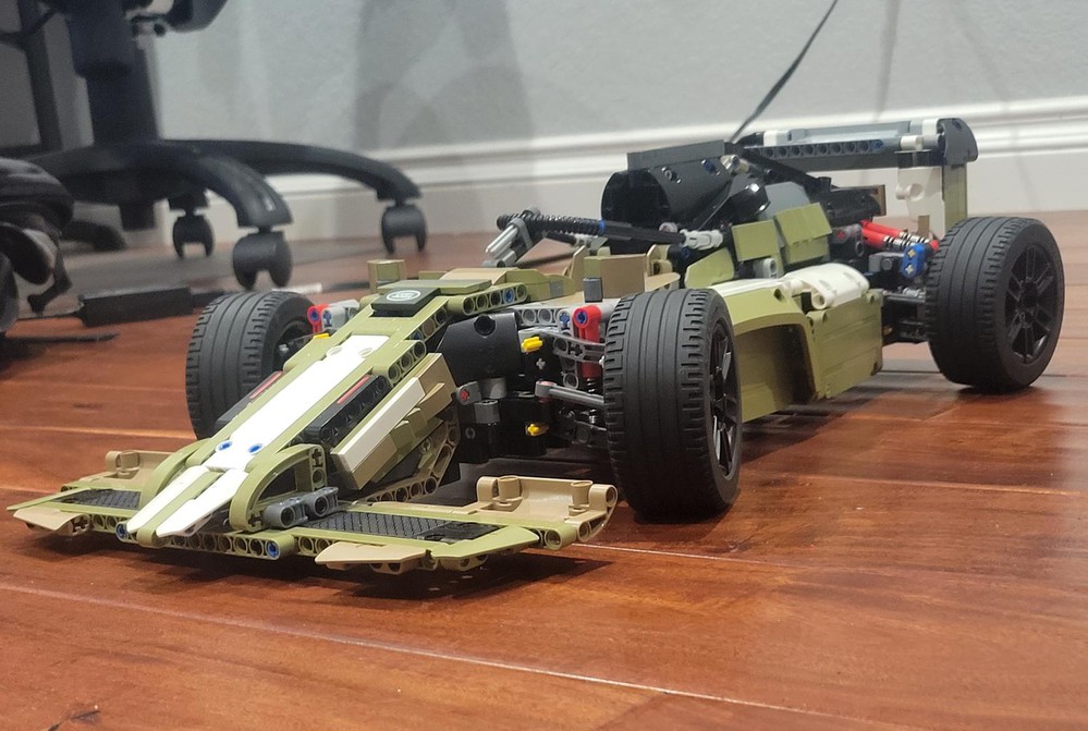 LEGO MOC F1 car 42110 Land Rover B model by guacbutt