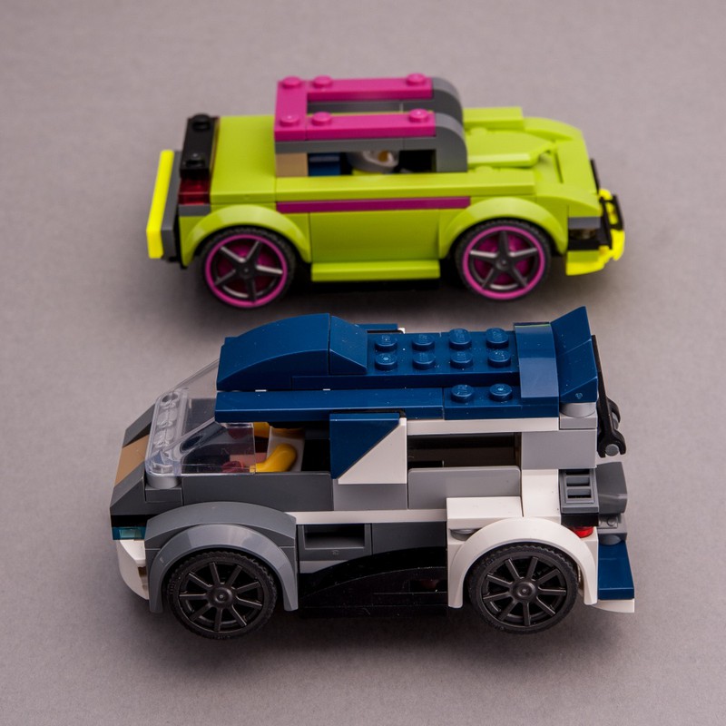 LEGO MOC 60415 Minivan vs. MuscleCar by Keep On Bricking | Rebrickable ...