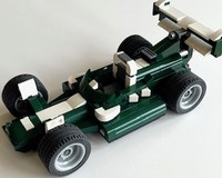 10242 F1 RACE CAR