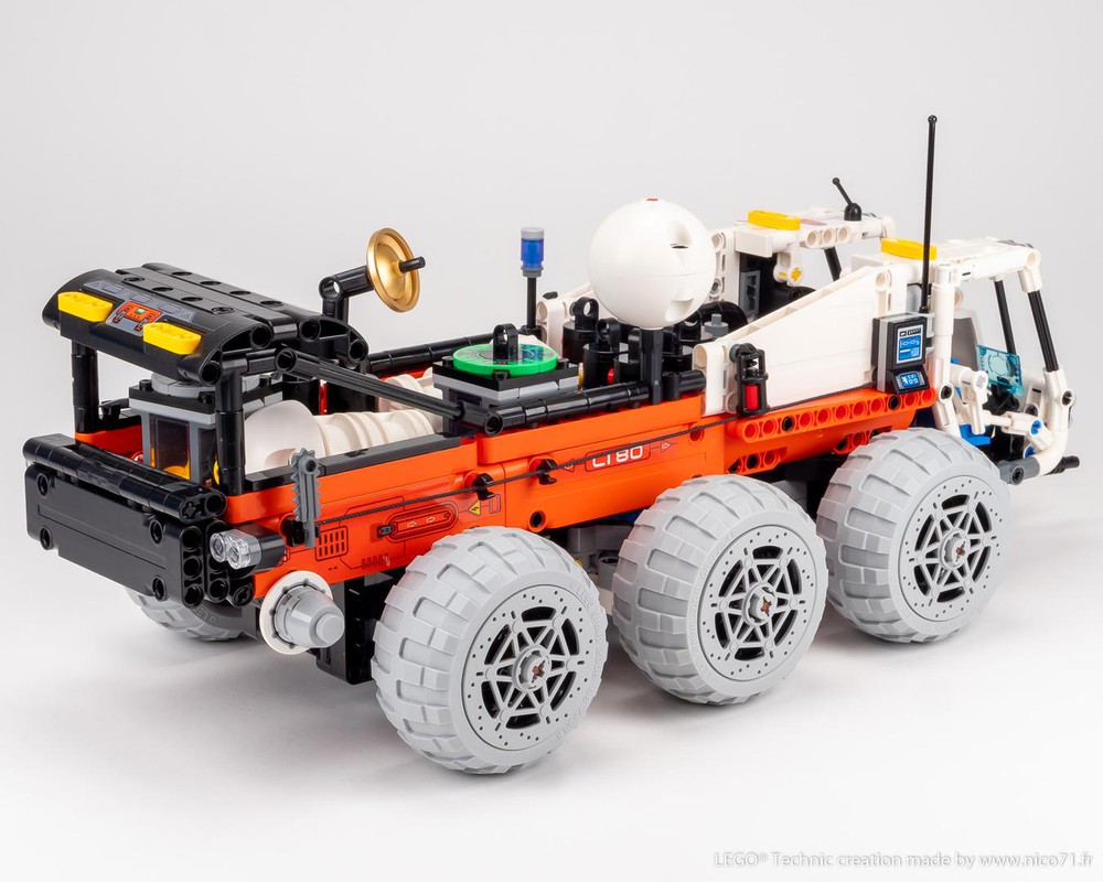 LEGO MOC 42180 Model B - Space Garbage Truck by Nico71 | Rebrickable ...