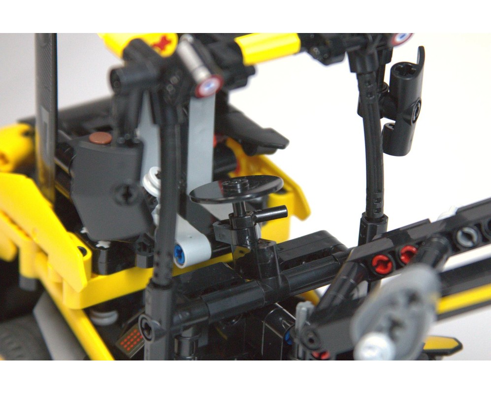 LEGO MOC Wheel Loader by Guys and Bricks | Rebrickable - Build with LEGO