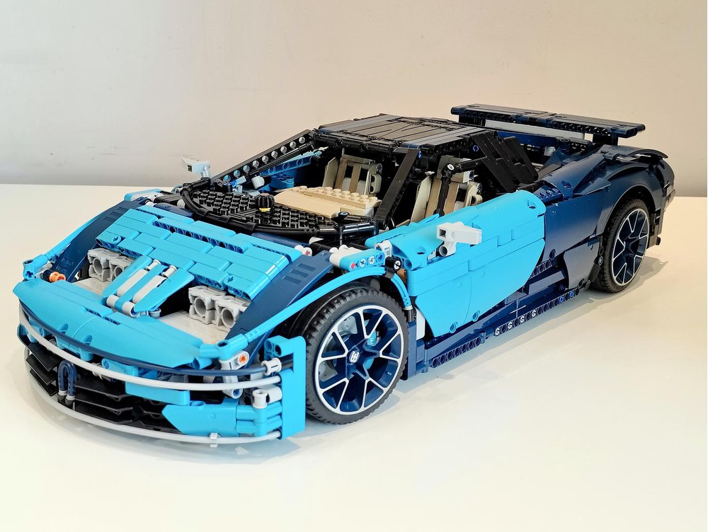 LEGO MOC Bugatti EB110 42083 model B by tonych Rebrickable Build with LEGO