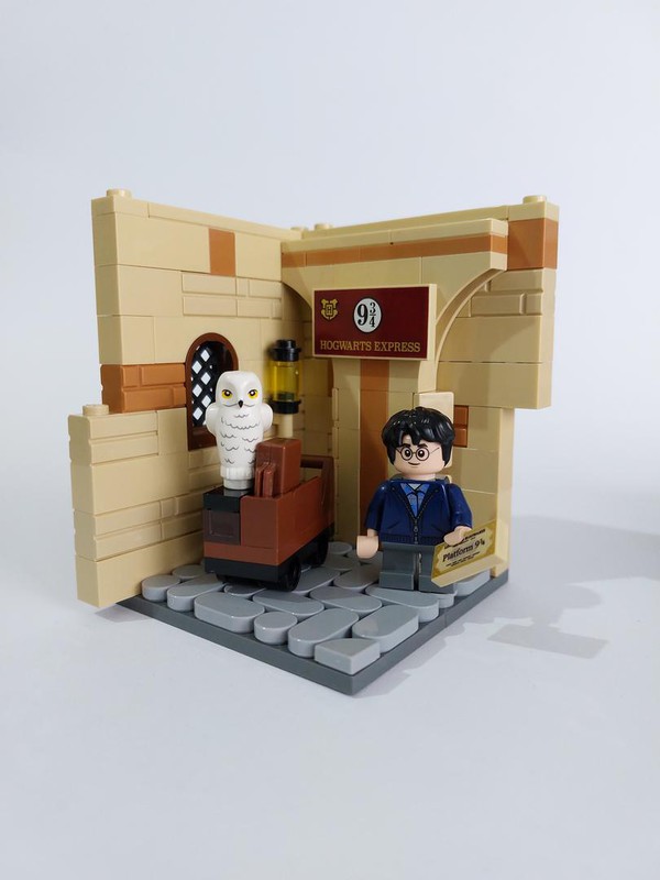 LEGO MOC Harry Potter at the Platform 9¾ by LucijaP | Rebrickable ...