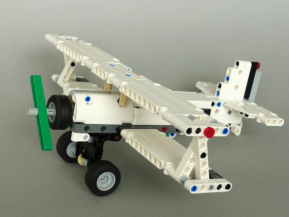 LEGO MOC 42167: Biplane by Tomik | Rebrickable - Build with LEGO