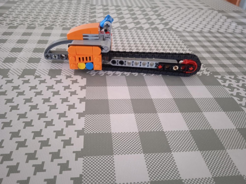 LEGO MOC mini chainsaw by Agrimatte97 | Rebrickable - Build with LEGO