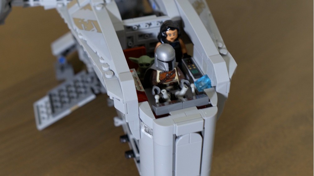 LEGO MOC-182222 Razor Crest by BaufmanBricks | Rebrickable - Build with ...