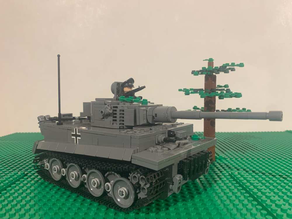 LEGO MOC Tiger 1 tank by Sean.1 Rebrickable Build with LEGO