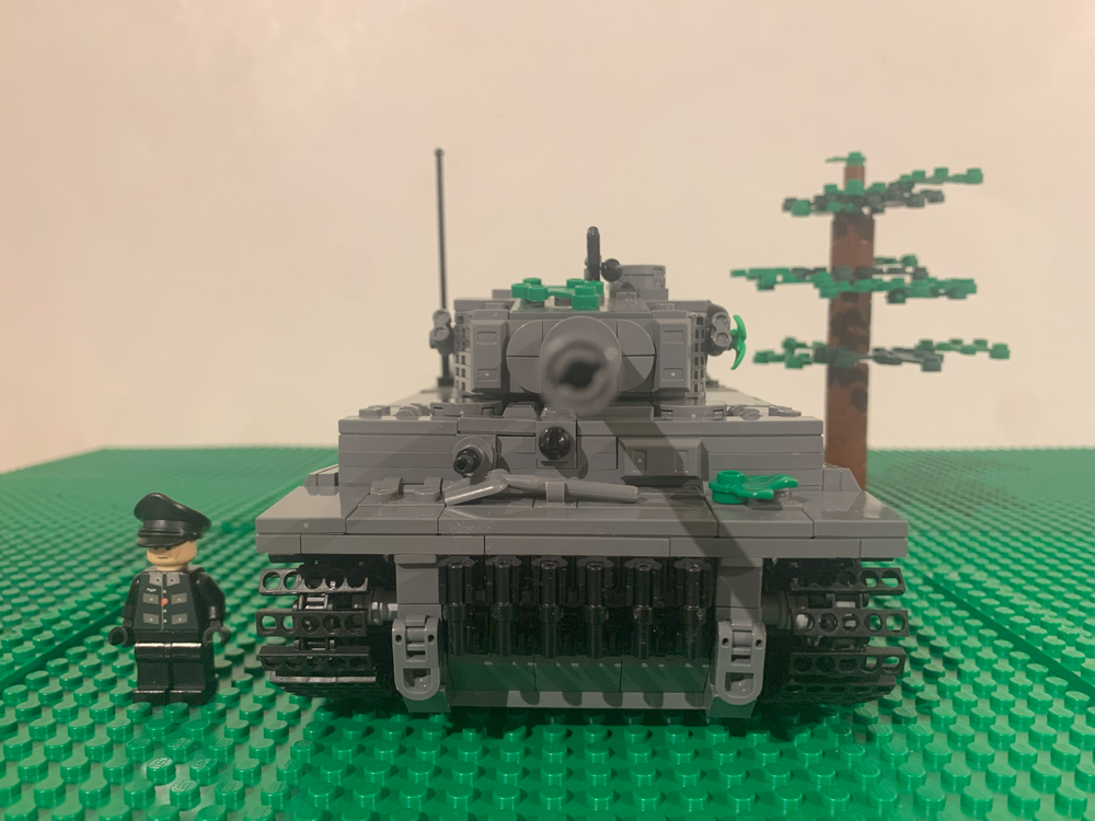 LEGO MOC Tiger 1 tank by Sean.1 Rebrickable Build with LEGO