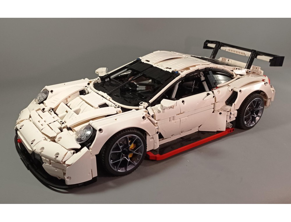 LEGO MOC-183387 Porsche 911 992 RSR 2019 by Antoine11