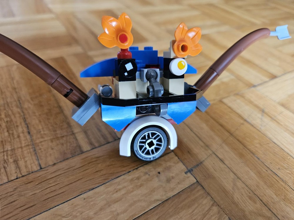 LEGO MOC one wheel robot by chesti | Rebrickable - Build with LEGO