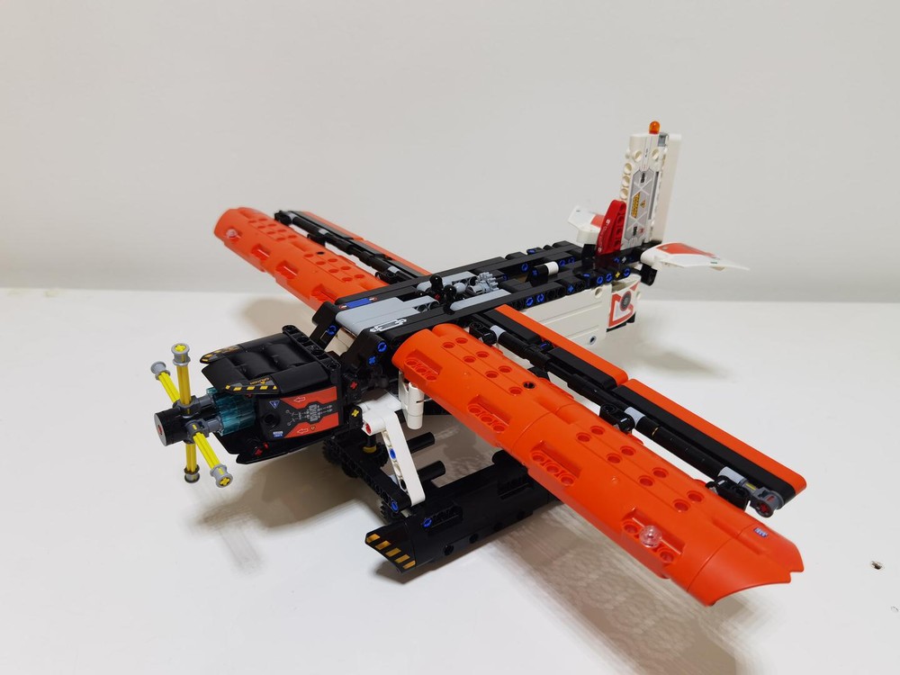 LEGO MOC 42181 seaplane and hovercraft by nofans2 | Rebrickable