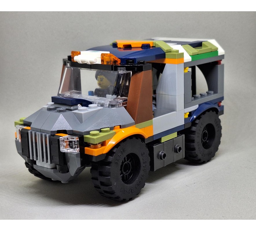 MOC-188182 60426 Customizable Jungle Jeep
