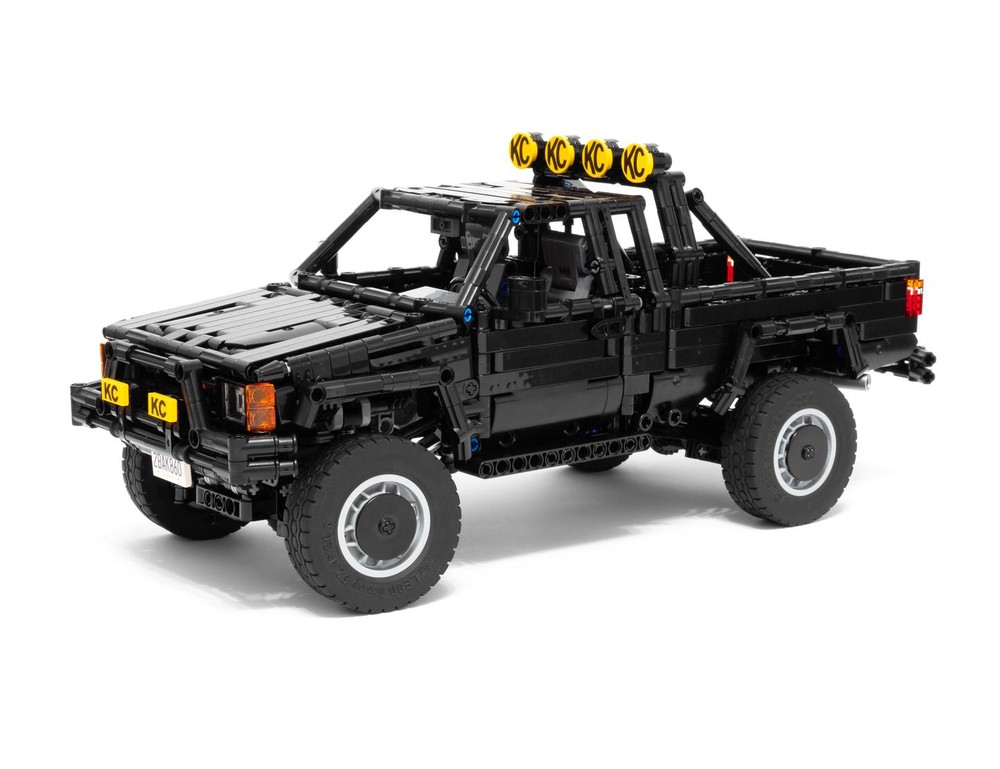 LEGO MOC-190578 1985 Toyota 4x4 SR5 Xtracab Truck - Back to the