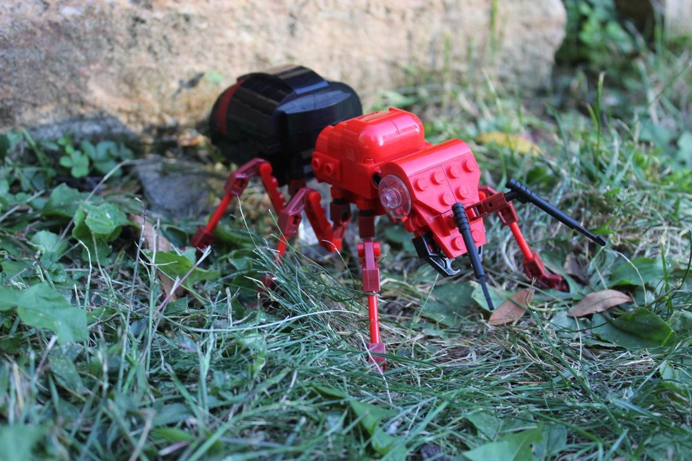 LEGO MOC (G) The Fire Ant Queen (Upgrade) by Groundedbuilder