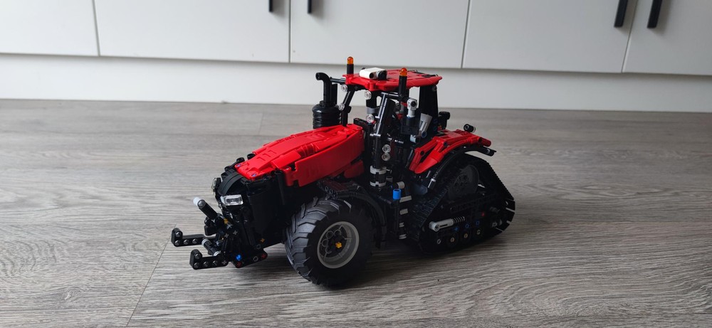 LEGO MOC Case IH Magnum 2019 halftrack tractor (Control+ version