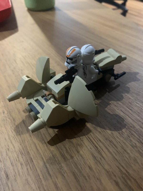 MOC-193184 30680 armored speeder