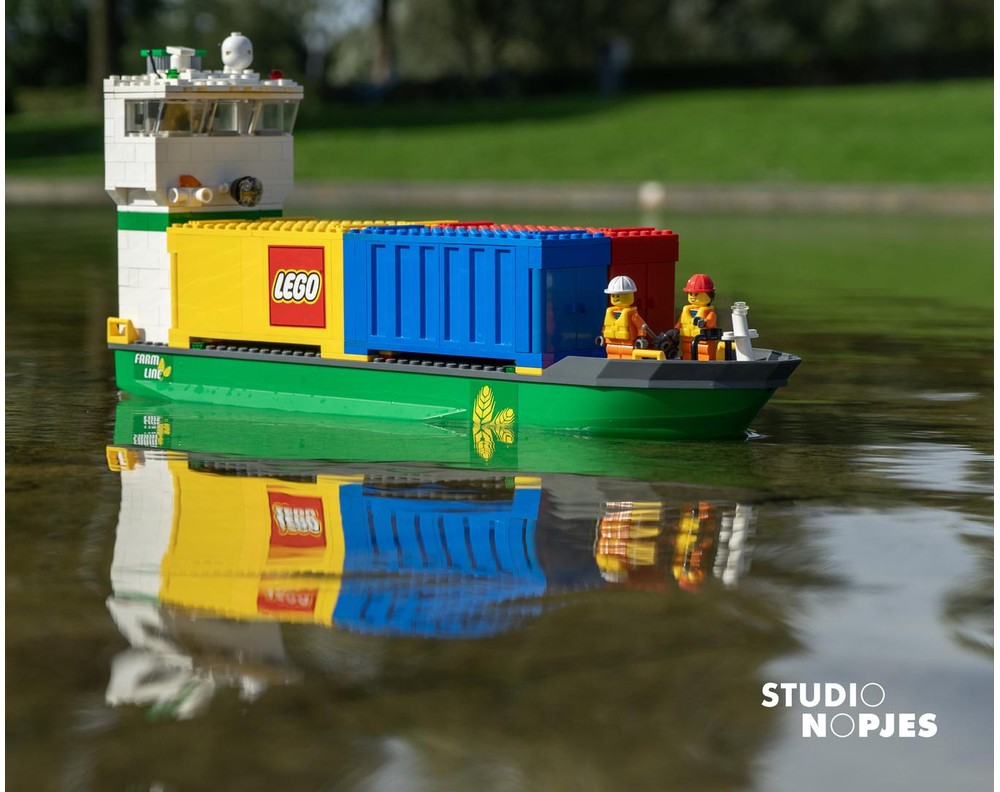LEGO MOC-196408 Container Ship by Roloff | Rebrickable - Build with LEGO