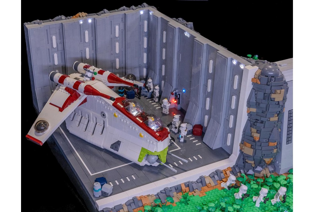 LEGO MOC LAAT Republic Gunship by M5_Builds | Rebrickable - Build with LEGO