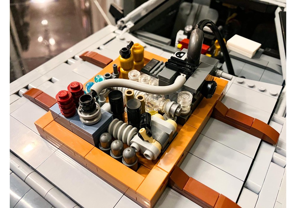LEGO MOC-197416 1:8 Back to the Future DeLorean Part III Hood Box