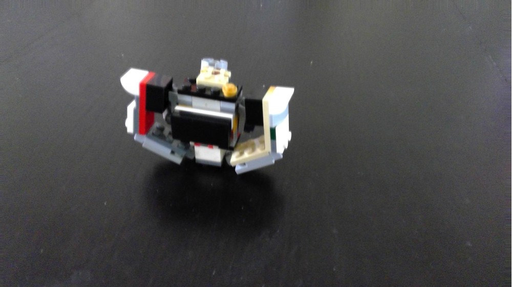 EVNNE ポラロイド Takara Tomy Transformer Cloud BRAWN TFC-A02 E-Hobby Exclusive