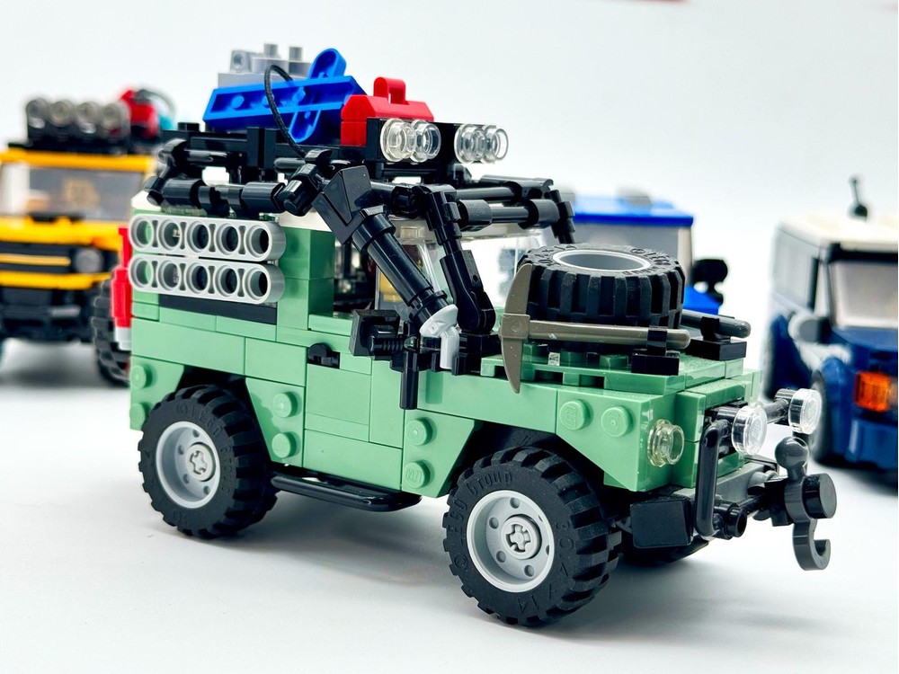 LEGO MOC SUV Vehicle Pack #1 by IBrickedItUp Rebrickable Build