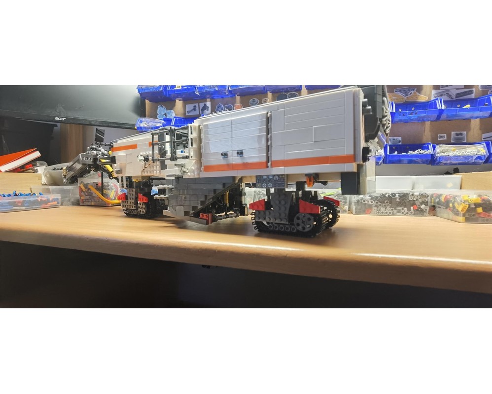 LEGO MOC Wirtgen W 250 fi cold milling machine by