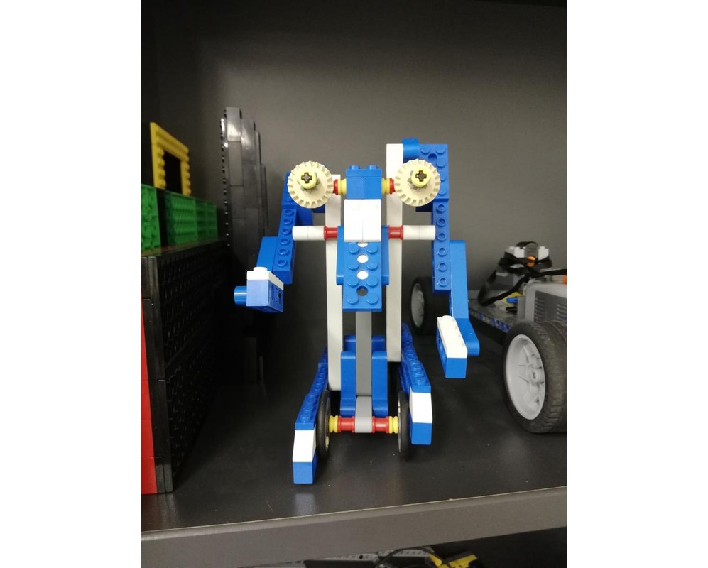 LEGO MOC-198975 LEGO Education Walker by infurnius1 | Rebrickable ...