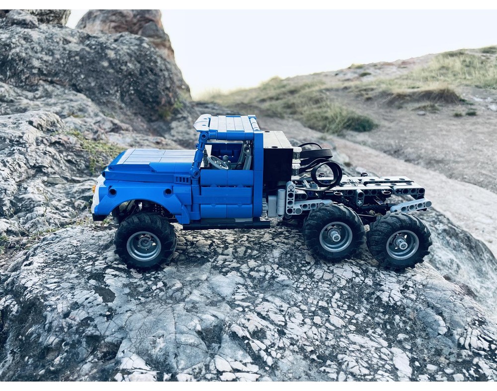 LEGO MOC Zil 130 Trial Truck by gyenesvi | Rebrickable - Build