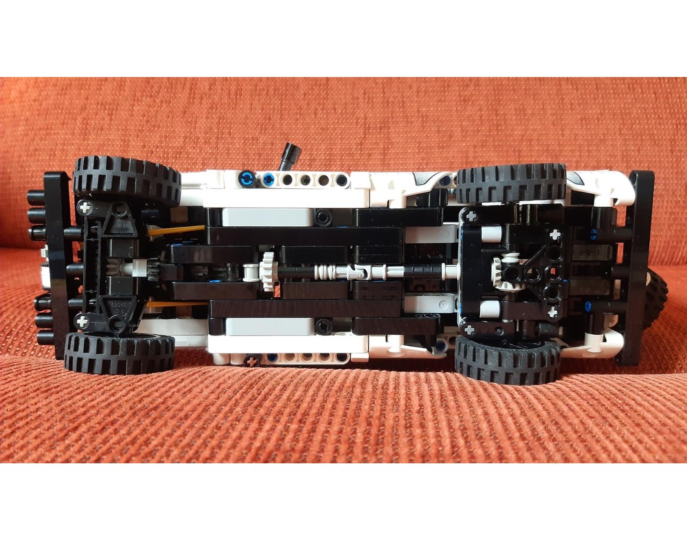 LEGO MOC-200900 Toyota Land Cruiser HZJ 75 by Thera45