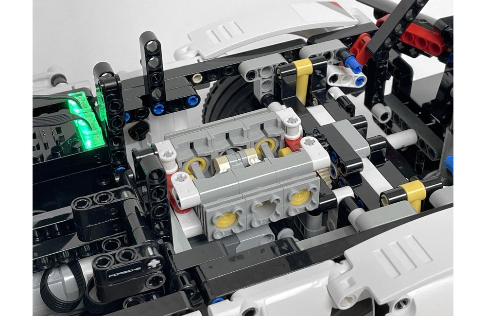 RCプロポ RCプロポ LEGO MOC 42096 Porsche 911 RSR RC MOD for Powered Up Motors
