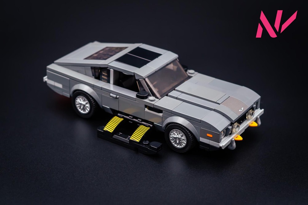 【アナログＬＰ●輸入盤】マーティン・レヴ　スーサイド　MARTIN REV LEGO MOC-202375 Aston Martin V8 Vantage by NV Carmocs