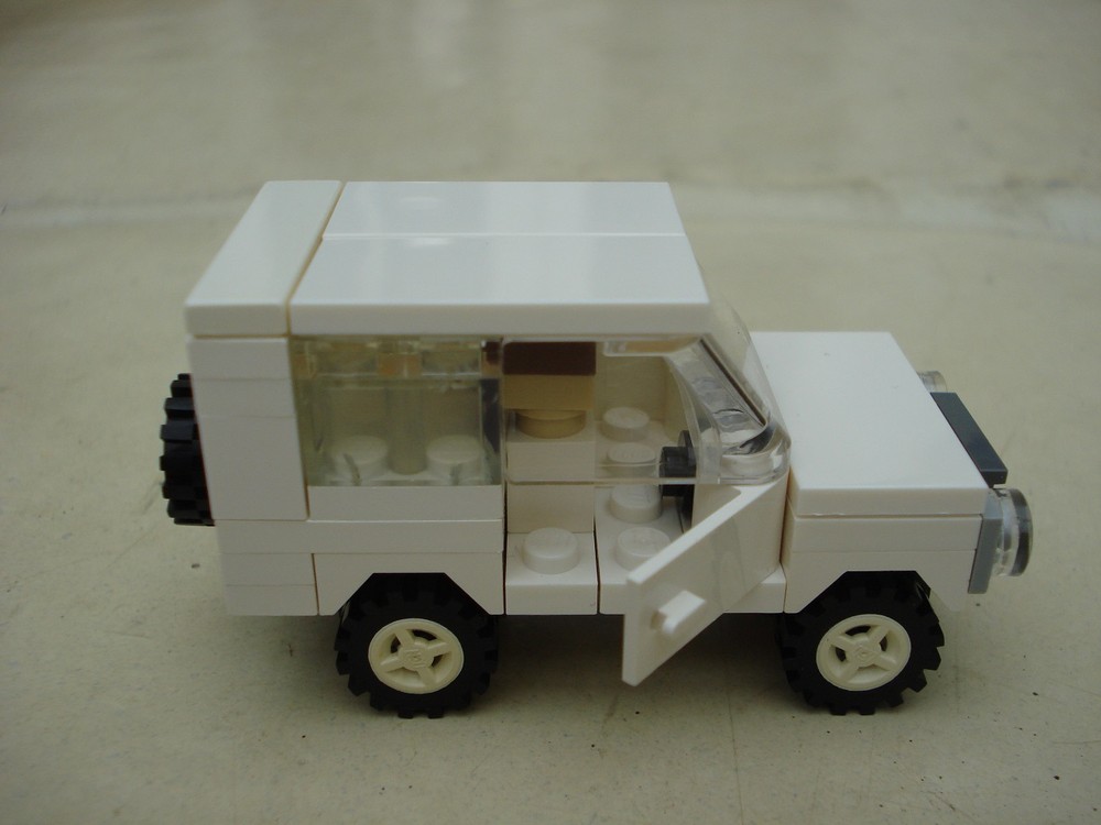 LEGO MOC Mini Land Rover by Nicole1 | Rebrickable - Build with LEGO
