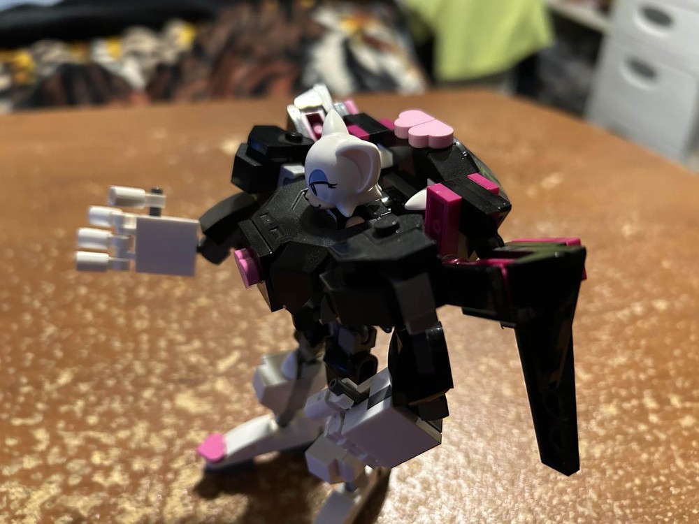 LEGO MOC Rouge Stealth Mech by Bestthe000 | Rebrickable - Build with LEGO