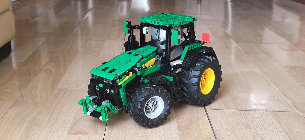 LEGO MOC-210159 John Deere 8R tractor (alternate build of 42129+42157 ...