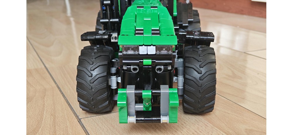 LEGO MOC-210159 John Deere 8R tractor (alternate build of 42129+42157 ...
