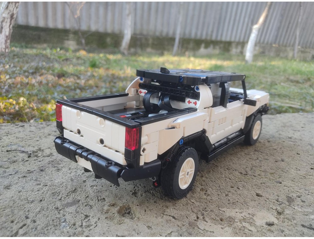 MOC-210416 GMC Hummer EV