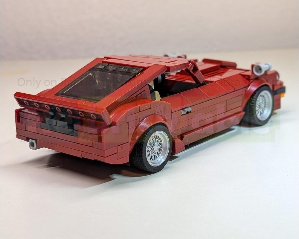 まひる The 1977 Datsun 280Z Was the First Car To Appear in a