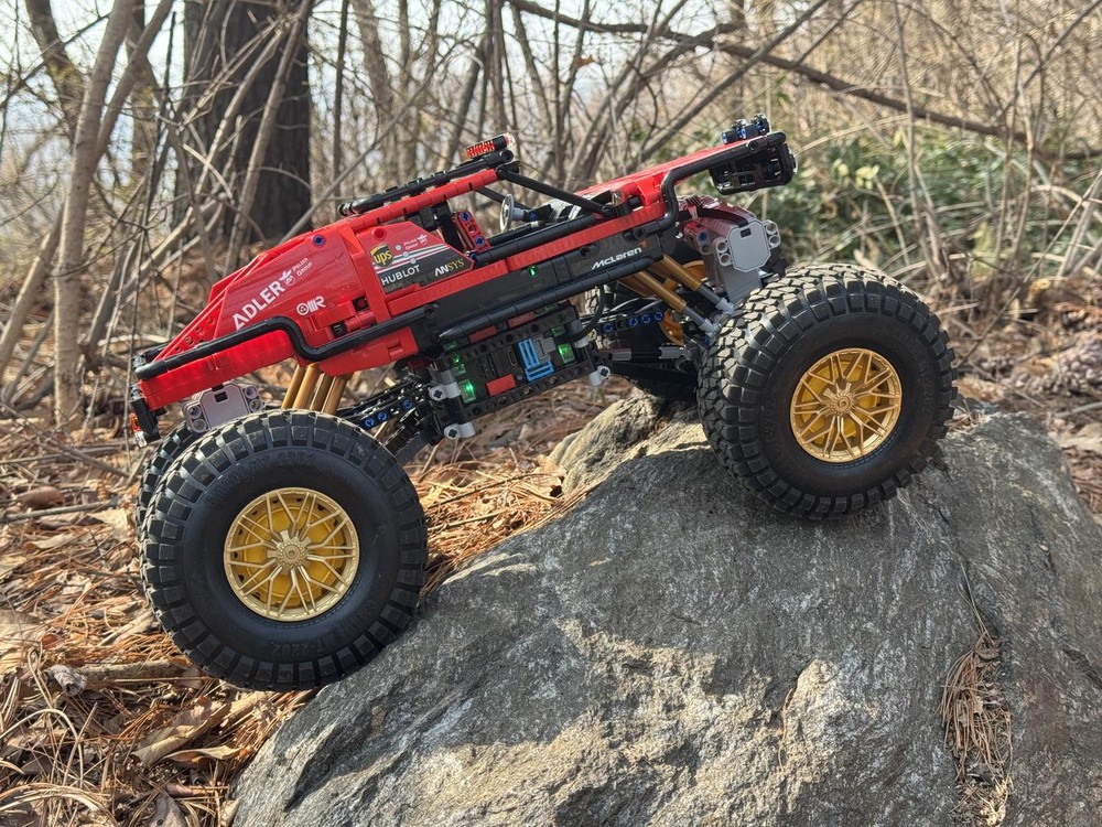 LEGO MOC Lego Technic Off-roader by JKHong | Rebrickable