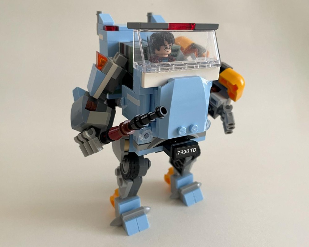 MOC-215820 Transfiguration Ford Anglia Mech