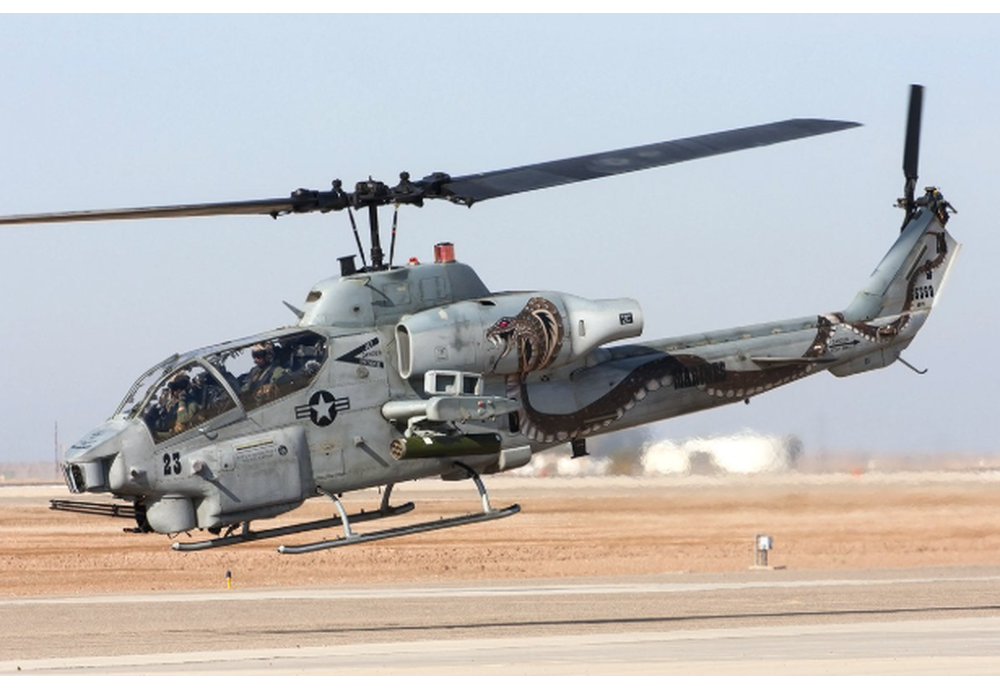 新品未開封　Bell AH-1W SuperCobra 1/48 ヘリコプター Italeri 1/48 Bell AH-1W Supercobra | Jon's Models