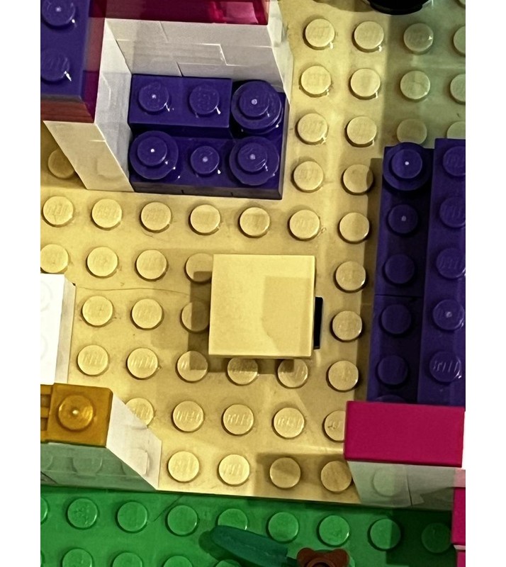 LEGO MOC-216990 Lego 41135 small luxury villa by lovana.creations ...