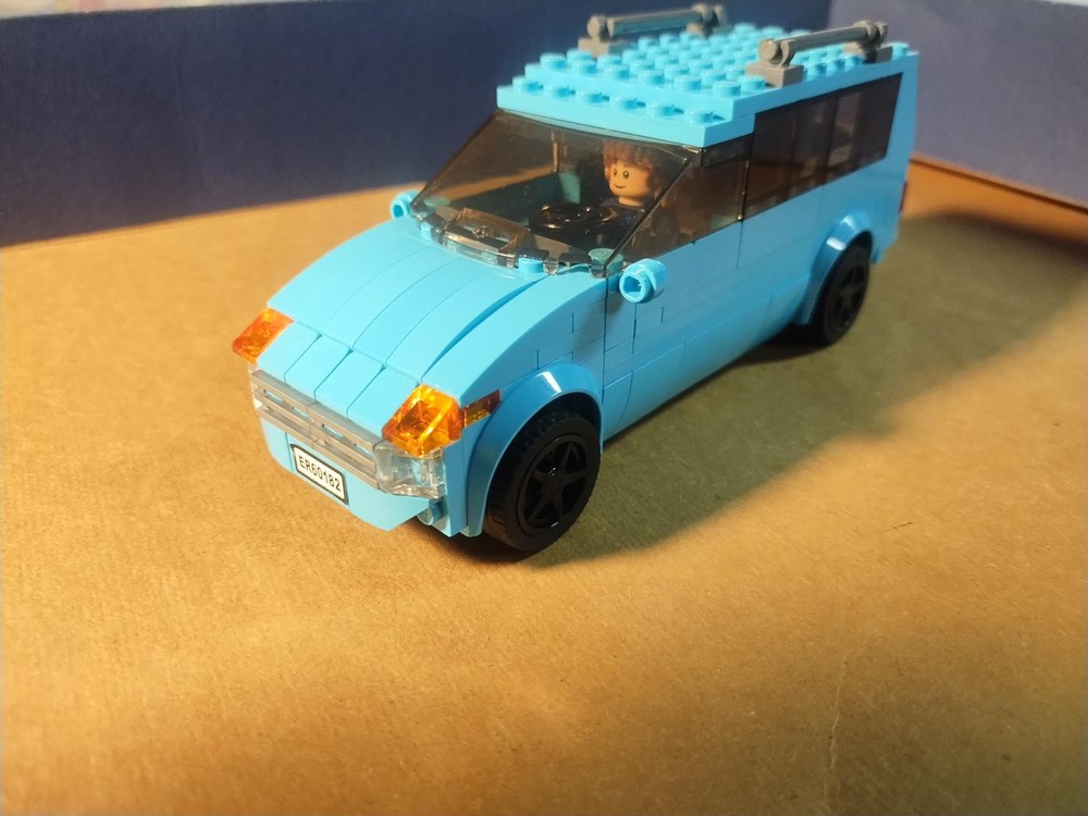 LEGO MOC Minivan / Family Car by sarregouset | Rebrickable - Build with ...