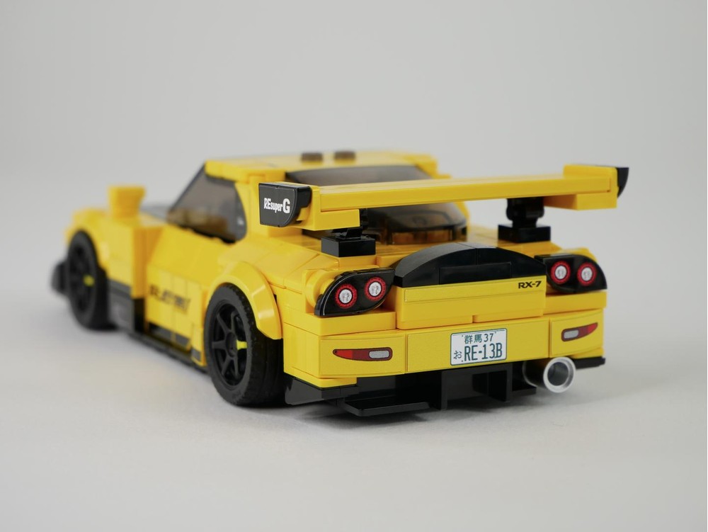 LEGO MOC-217651 Mazda RX-7 FD RE-Amemiya by StudWorks | Rebrickable ...