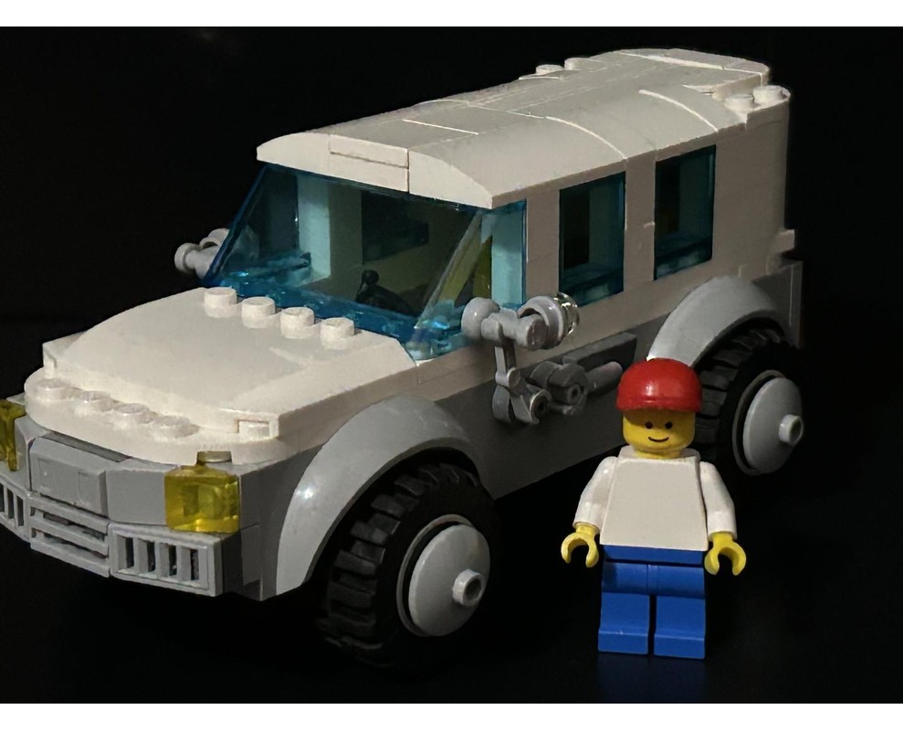 LEGO MOC-219802 Generic SUV by Goldblast | Rebrickable - Build with LEGO