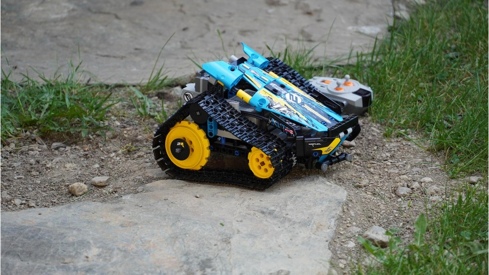 LEGO MOC-220045 RC OFF-ROAD RACER by henrik13 | Rebrickable - Build ...