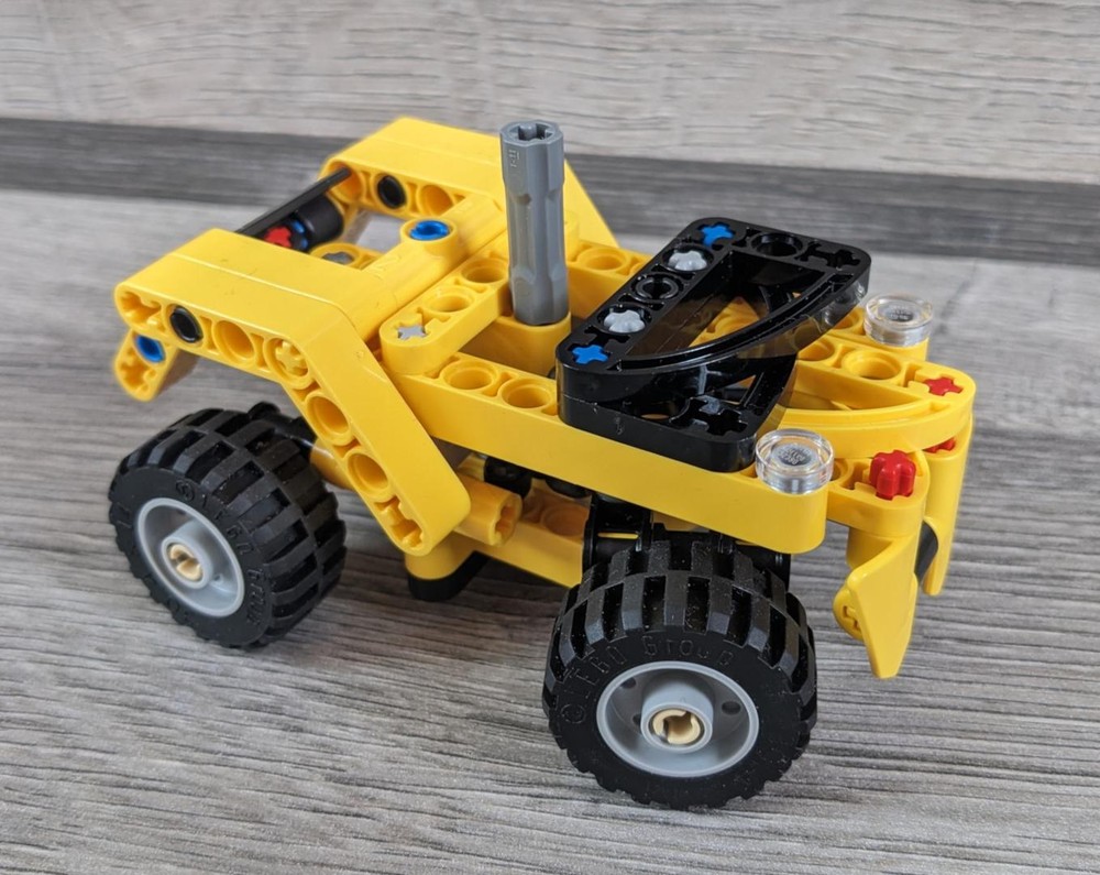 deko LEGO MOC 42197 Off-Road Vehicle by KillyMXI | Rebrickable - Build